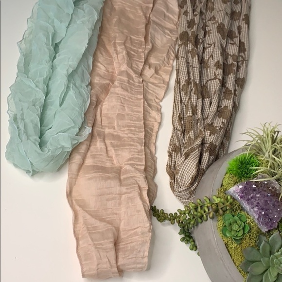 Lot of 3 Scarface’s Pastel Infinity Scarf 3 Piece a bundle - Picture 6 of 8